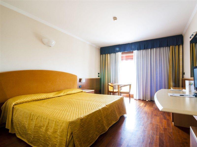 Eurocongressi Hotel Cavaion Veronese Eksteriør billede