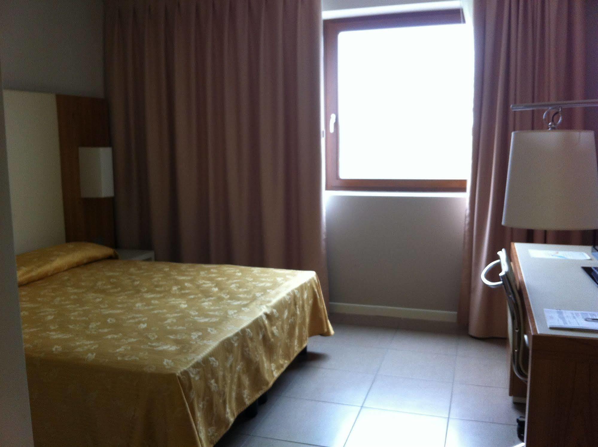 Eurocongressi Hotel Cavaion Veronese Eksteriør billede